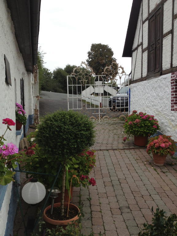 Hotel-Restaurant Walkmuehle Usingen Exterior foto